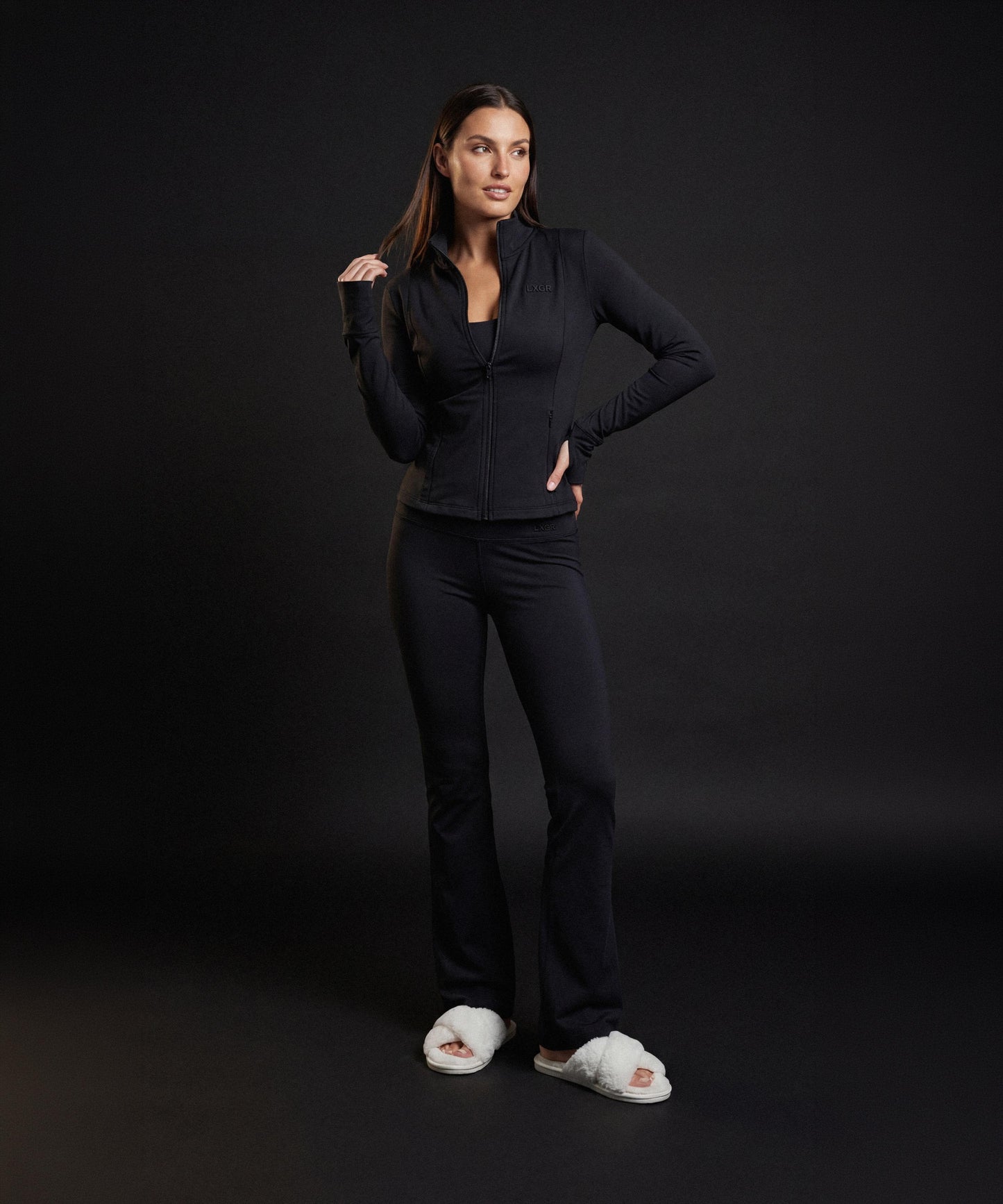 Yoga Set Lakritz am Modell