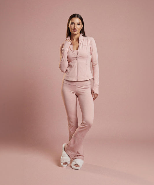 Yoga Set Strawberry am Modell